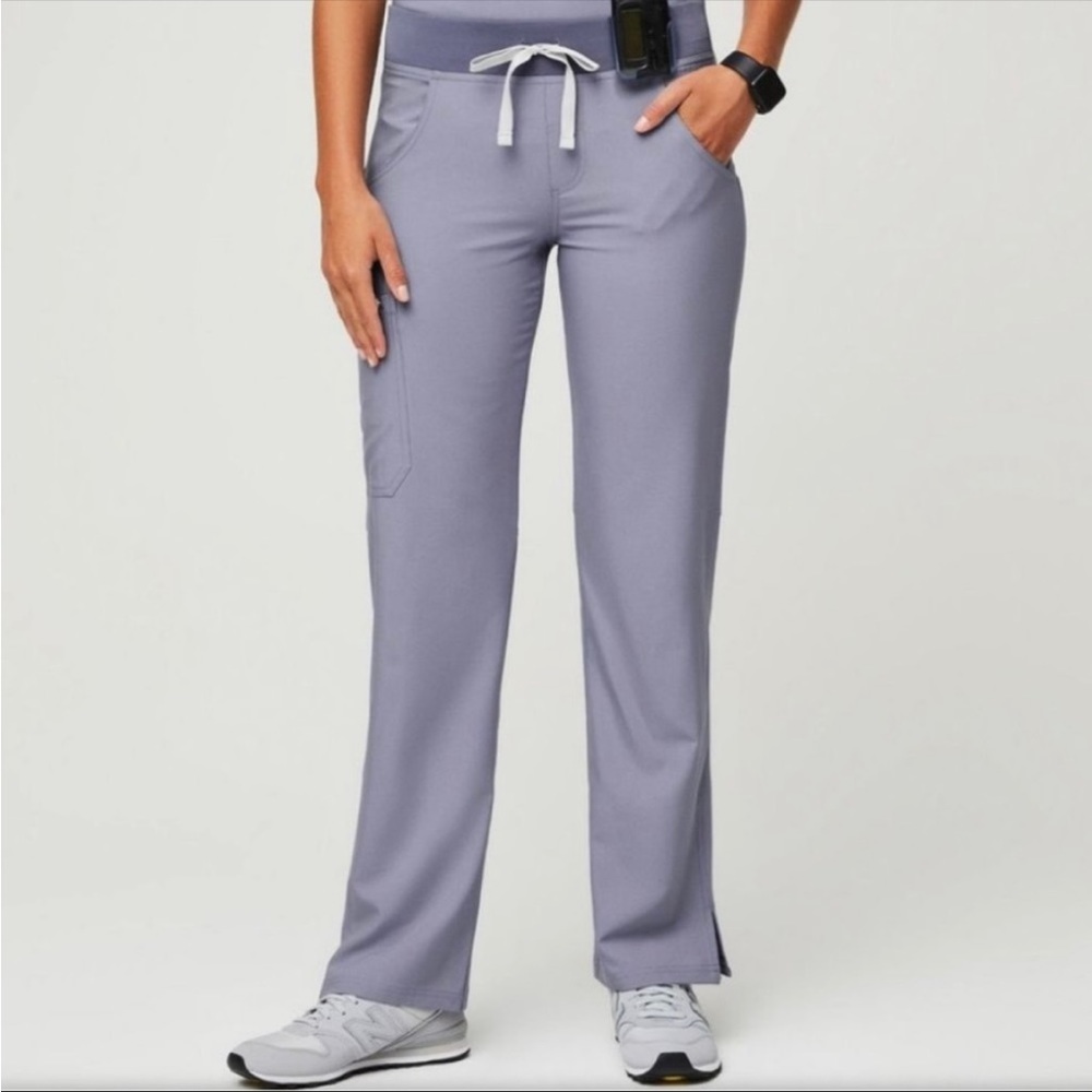 Figs Kade Cargo in Vapor Blue